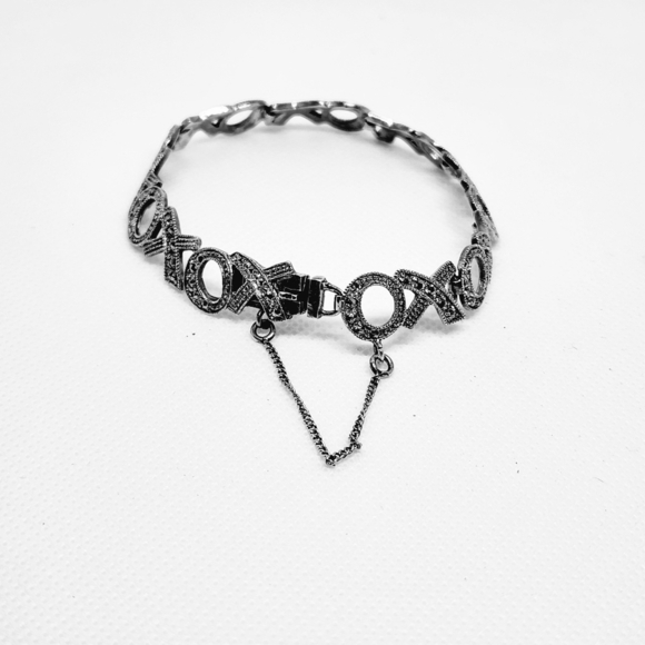 Sterling Silver Marcasite Wide XO Link Bracelet with Safety Chain - Picture 3 of 4
